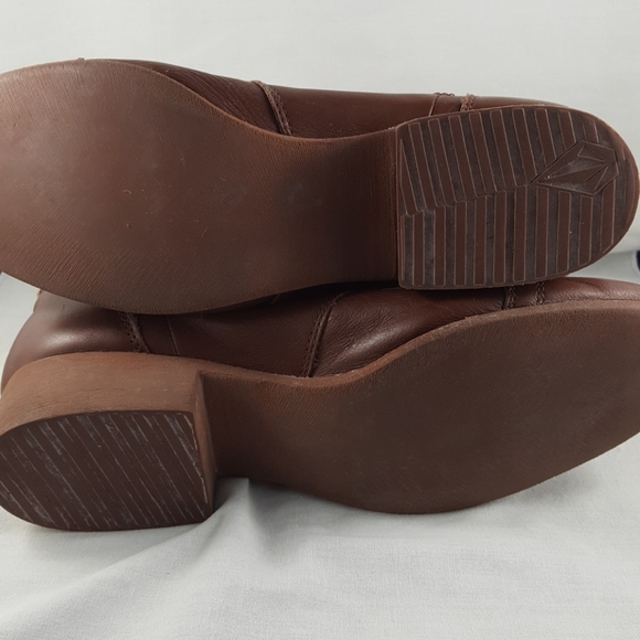 Volcom IN THE MODE Brown Leather Mid-calf Boots (7) - Picture 6 of 8